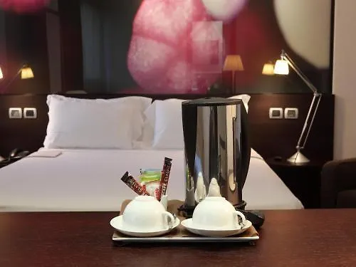 Postumia Design Hotell 4*